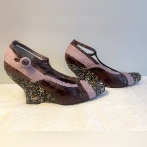 Kenzie Purple Posen T-Strap Wedges Size 9